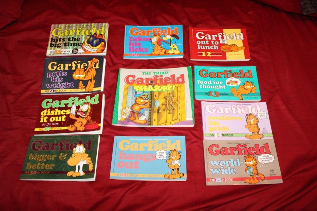 Vintage Garfield book lot 11 total books Jim Davis