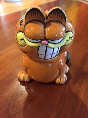 Enesco 1981 Garfield teeth smile smirk Jim Davis Figurine