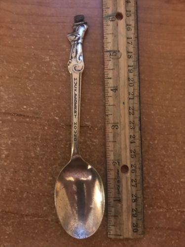 Vintage Huckleberry Hound Spoon HBP Old Company Plate Kids Cartoon Character dog