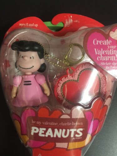 Charlie Brown Be My Valentines Day Figure Figurine Keychain Toy NEW Peanuts LUCY