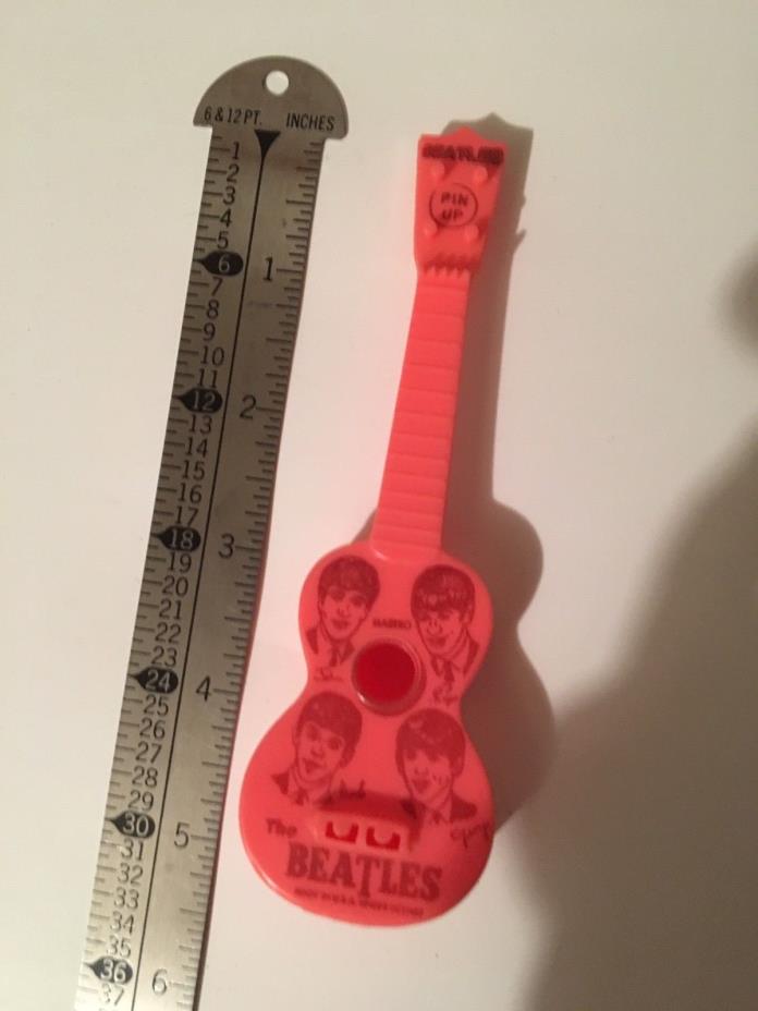 Beatles Pin Up Mini Guitar Mastro Pin Up Made in USA