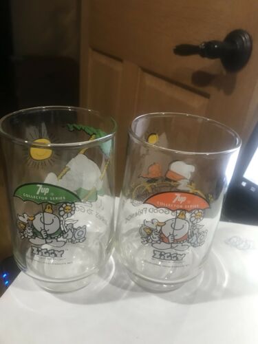 2 ZIGGY HERES TO GOOD FRIENDS GLASSES CUP 7UP PROMOTIONAL 1977 VINTAGE