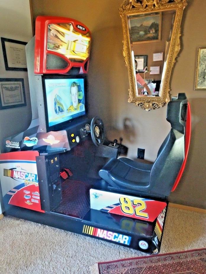 Coin Operated Nascar Delux Driving Game global vr