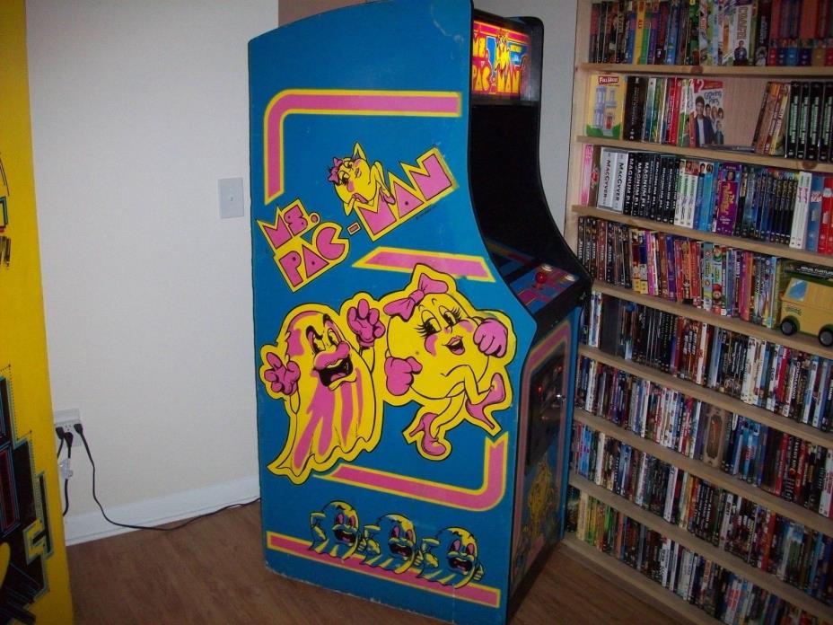 original ms pac man arcade machine 1981