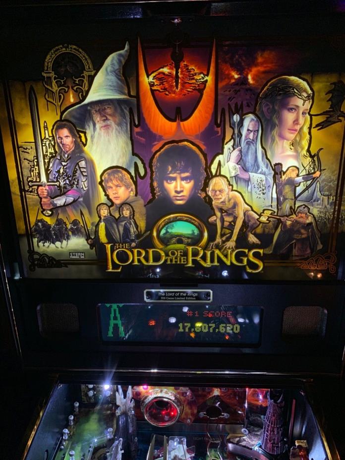 lord of the rings le pinball machine