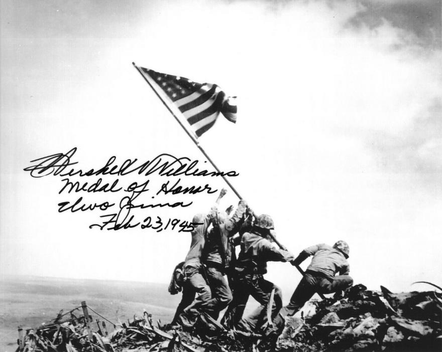 Hershel W. Williams signed WWII 8x10 Photo Medal of Honor Iwo Jima 2-23-45- PSA