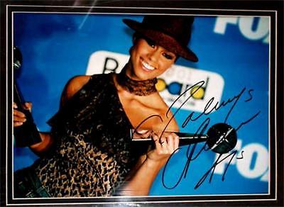 ALICIA KEYS ORIGINAL LAS VEGAS SHOW SIGNED PHOTO WITH SET OF STAGE IMAGES