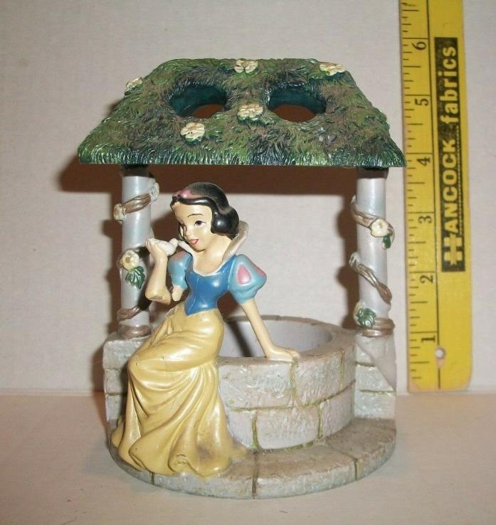 WALT DISNEY SNOW WHITE AND THE THE 7 DWARFS WISHING WELL TOOTHBRUSH HOLDER