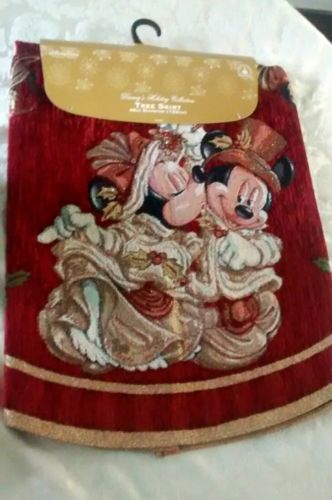 Disney Parks Mickey Minnie Mouse Victorian Christmas Tree Skirt NEW Holiday  NR