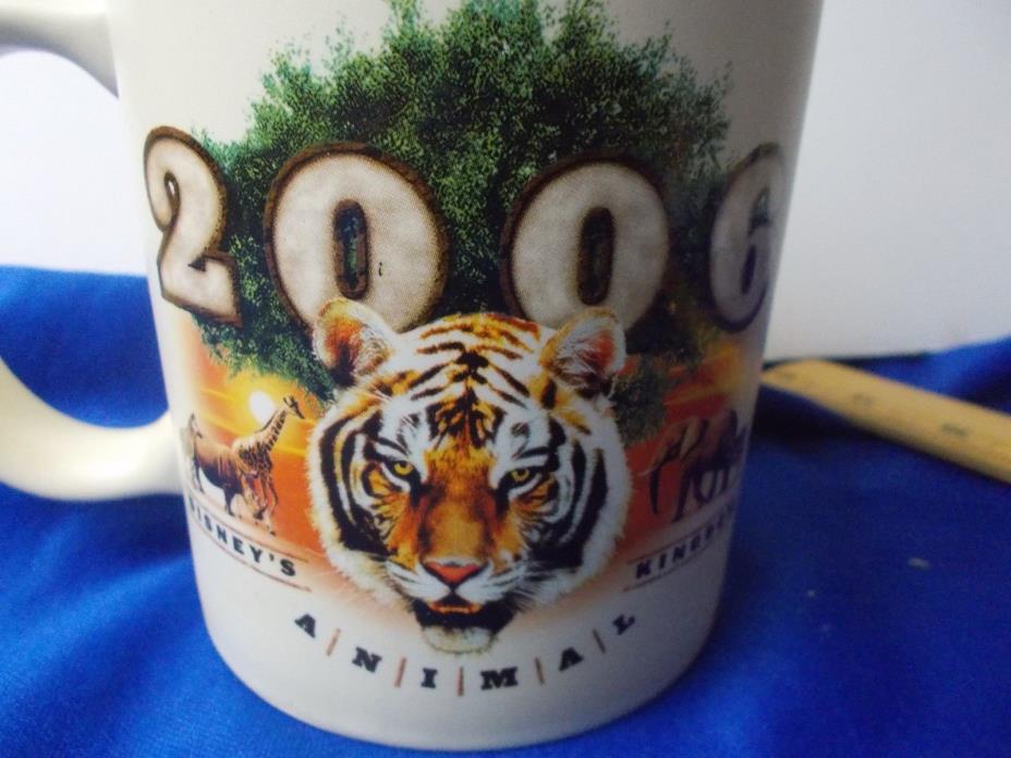 Disney's Animal Kingdom coffee cup mug 2006 extra large tiger rhino giraffe