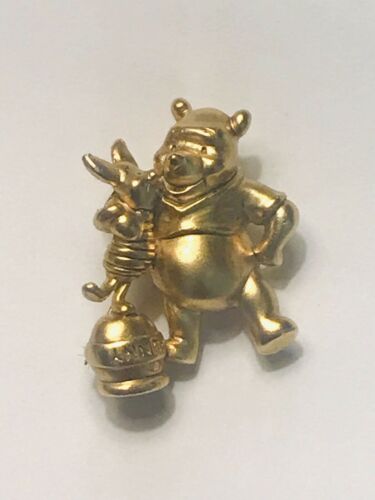 Vintage Gold Tone Winnie The Pooh And Piglet Pin.