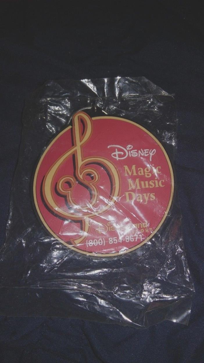 Walt Disney World Collectible Magic Music Days MICKEY MOUSE Key Chain KEYCHAIN