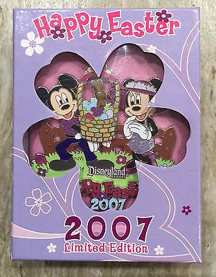 Disney Happy Easter 2007 Jumbo Pin Mickey and Minnie Limited Edition 1000