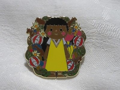Disney Mystery Wreath Pin 2018 Happy Holidays! It's a Small World Africa