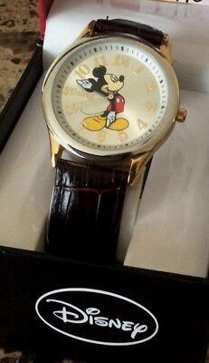 Disney Mickey Mouse Watch Mens Silver Dial Mickeys Hands Display Time Brown Band