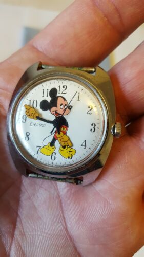 Walt Disney Mikey Mouse large Men's Timex electric watch 1960s read