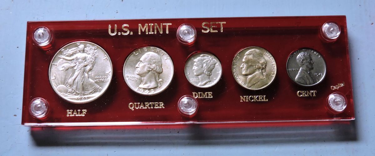 1943 P SILVER MINT SET -WAR SET -UNIQUE