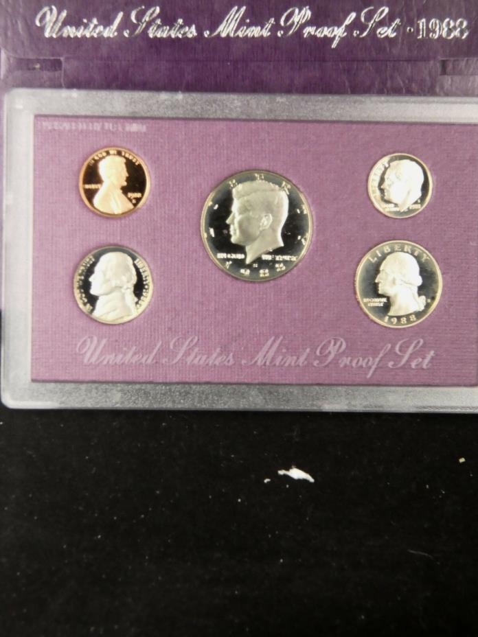 1988 and 1989 US Mint Cameo Proof Sets in Original Mint Packaging, 2 Sets #644H