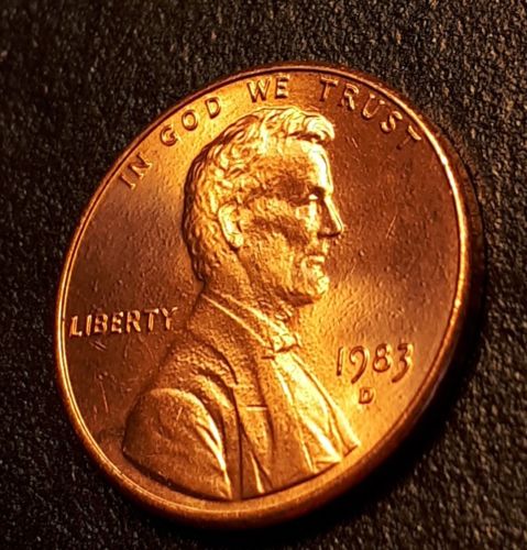 United States 1 Cent penny 1983 D error Crack On Reverse