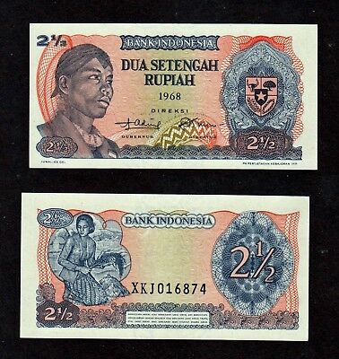 INDONESIA 2.5 Rupiah 1968 + 1, 5, 10 AND 50 SEN 1964  LOT 5 DIFFERENT BANKNOTES