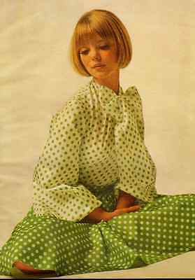 1968 vintage magazine fashion photo, beautiful!  -033012