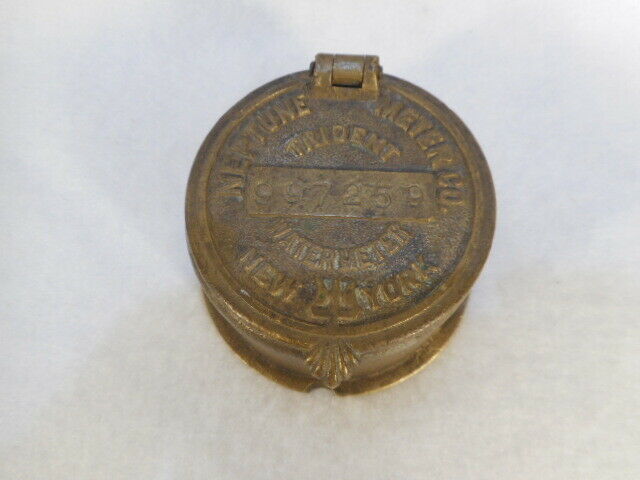 Neptune Meter Co Trident Water Meter Cover New York with Original Glass Lens