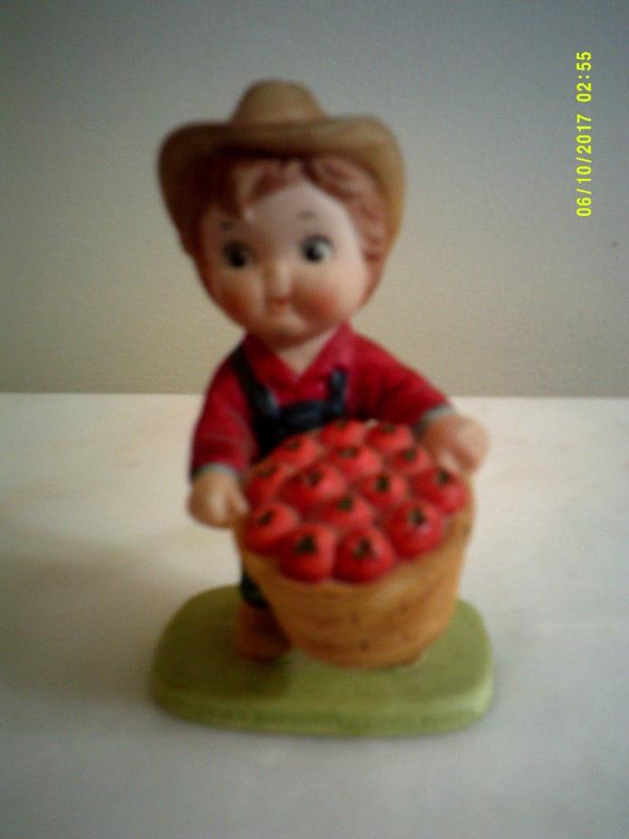 Campbell Kid figurine 1985 boy with tomatoes