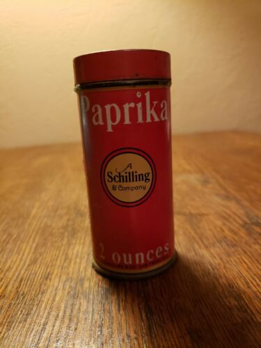 Beautiful Vintage  Schilling Paprika ROUND Spice Tin ~ 2 Oz ~S.F.,Ca