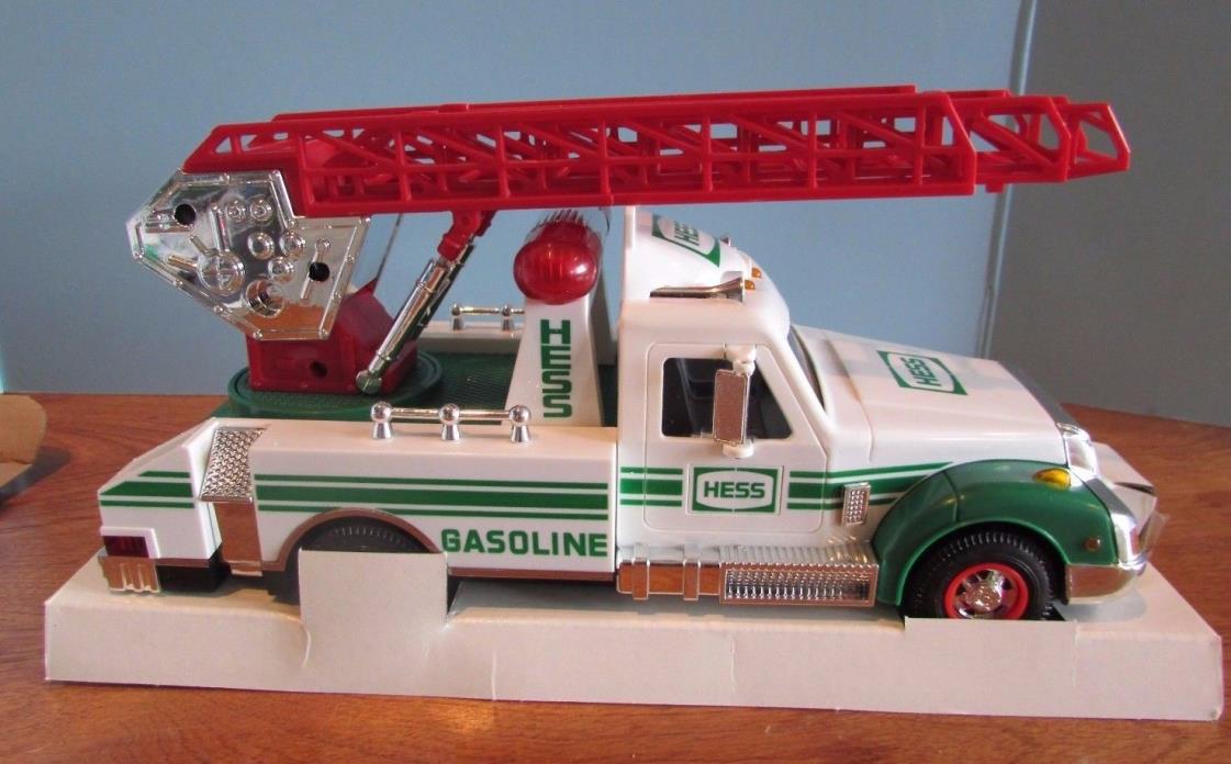 hess  toy rescue truck  collectors 1994 W/Box
