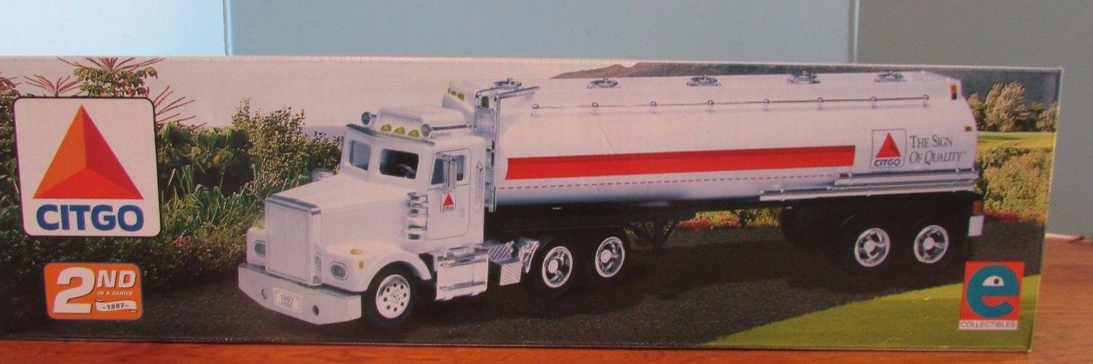 citgo  toy tanker truck 2nd in a series 1997  collectors  W/Box