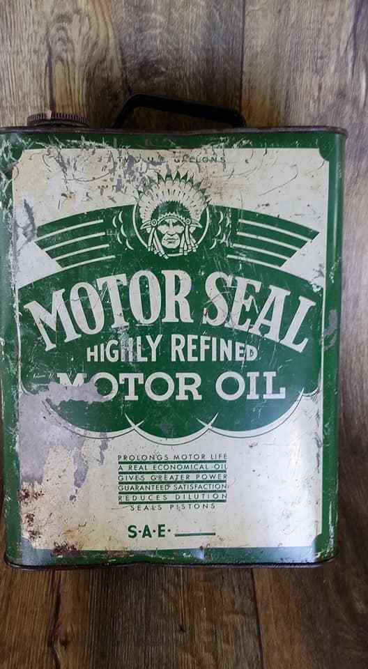 VERY RARE VINTAGE Motor Seal 2 Gallon Motor Oil Can METAL MAN CAVE WALLHANGER