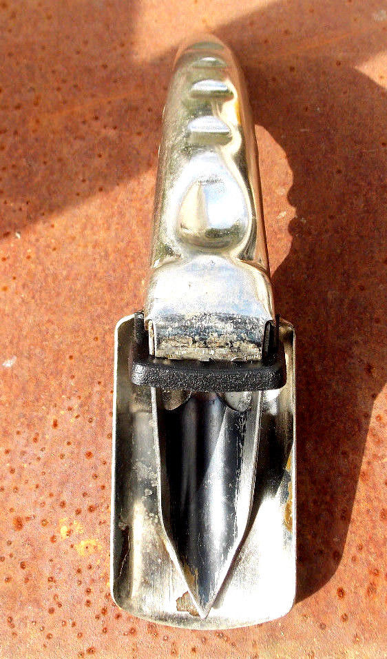 1950's Oil Can Tapping Spout Made in the USA Chrome With Seal B-K # 4-1660