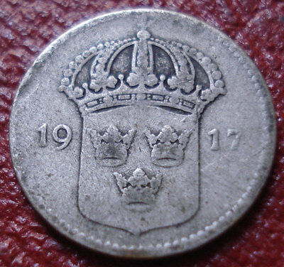 1917 W SWEDEN 10 ORE IN VG CONDITION (.400 SILVER)
