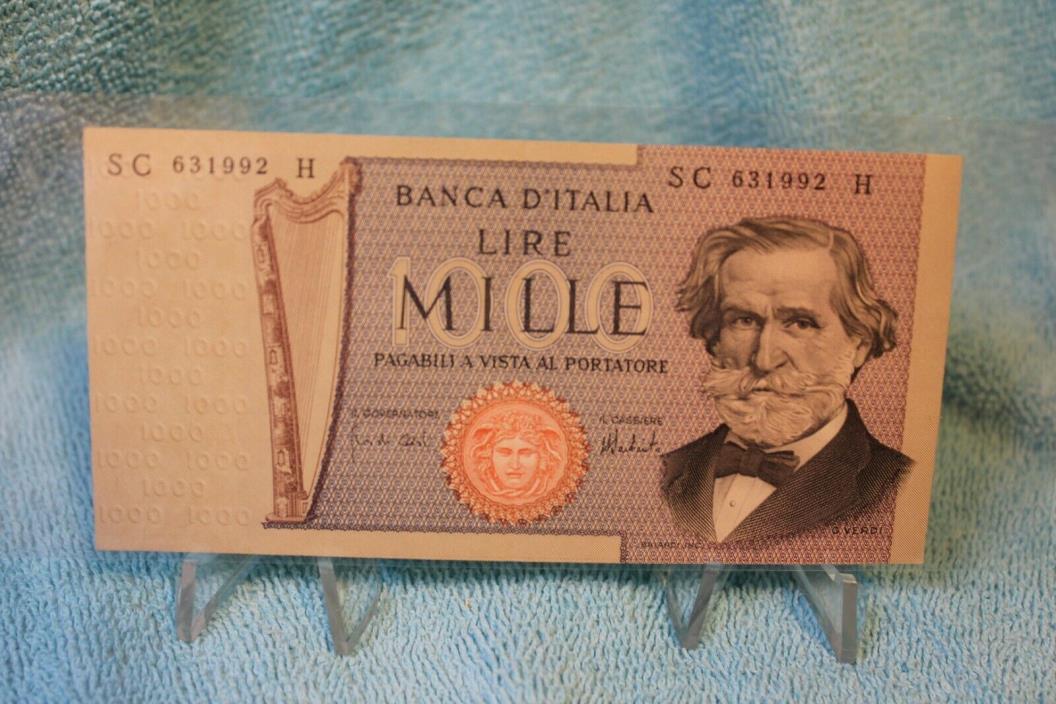 1000 Italian Lire banknote (La Scala) Comes in Stiff Plastic Sleeve