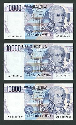 ITALY BANCA D'ITALIA 1984 10,000 LIRE BANKNOTES, CHOICE UNCIRCULATED, LOT OF (3)