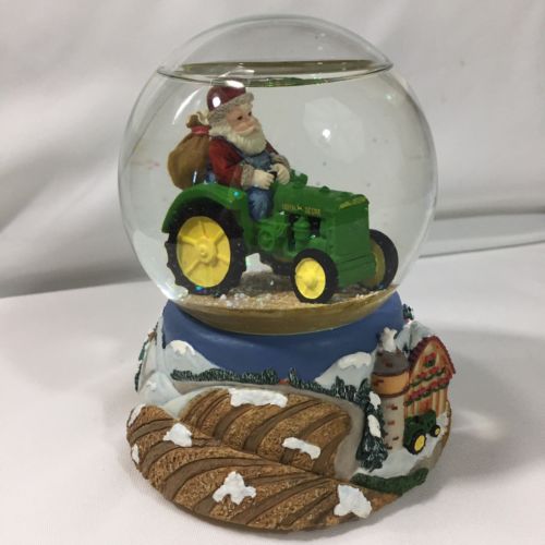 JOHN DEERE~Musical Waterball by Enesco Santa on a Tractor Snow Globe 