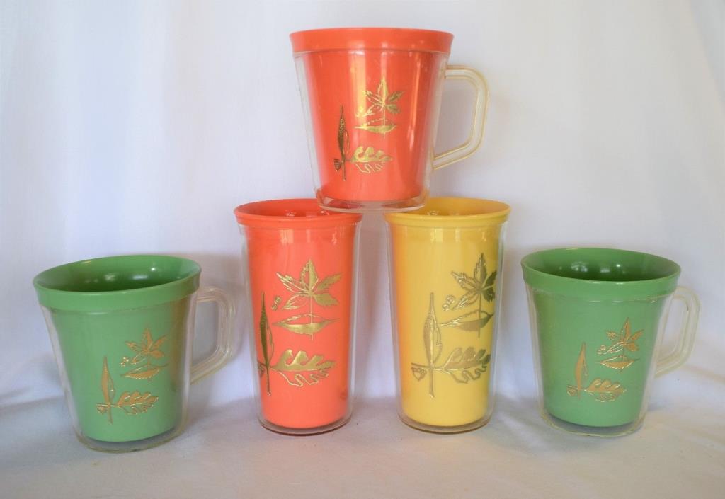 Vintage Lot / Set Mid-Century Plastic Cups / Tumblers / Mugs w/ Gold Flowers