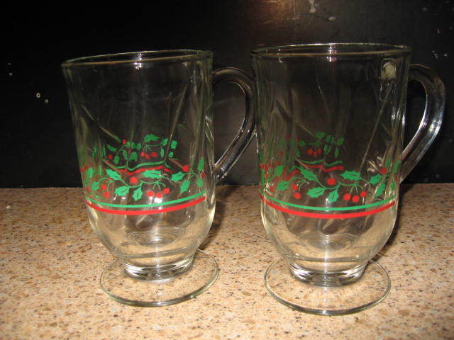 Set of 2 - ARBY'S LIBBEY CHRISTMAS HOLLY IRISH COFFEE FOOTED CUPS/MUGS VGUC