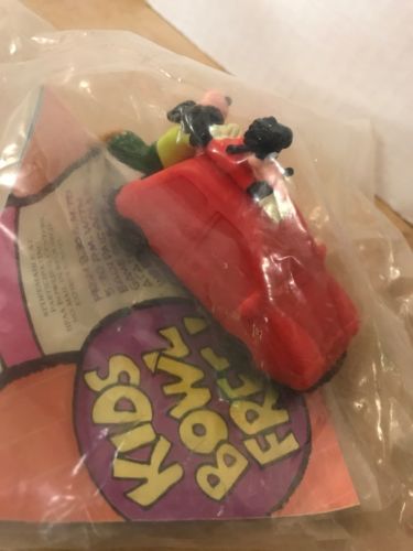 Goofy and Max’s adventure Toy for the movie in red car burger king toy