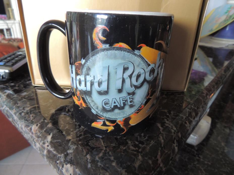 Hard Rock Cafe Baltimore Love All Serve All Over-sized Mug Black