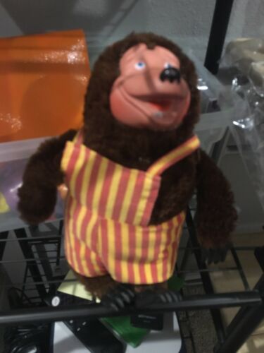 Vintage Showbiz Pizza Billy Bob Plush