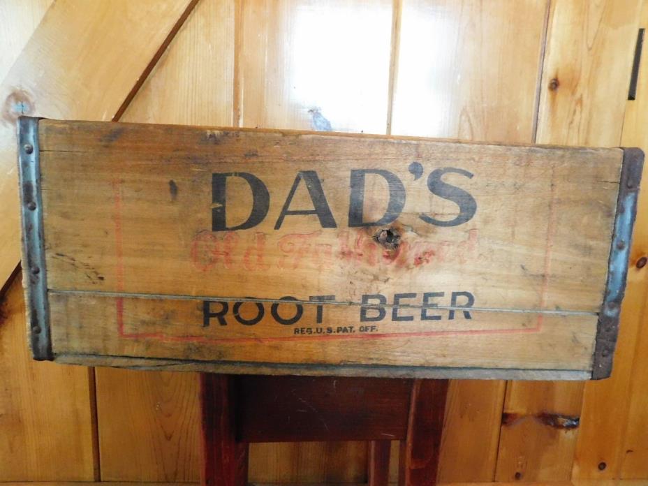 Vintage DAD'S ROOT BEER WOOD CRATE / OLD FASHIONED / 19 1/2