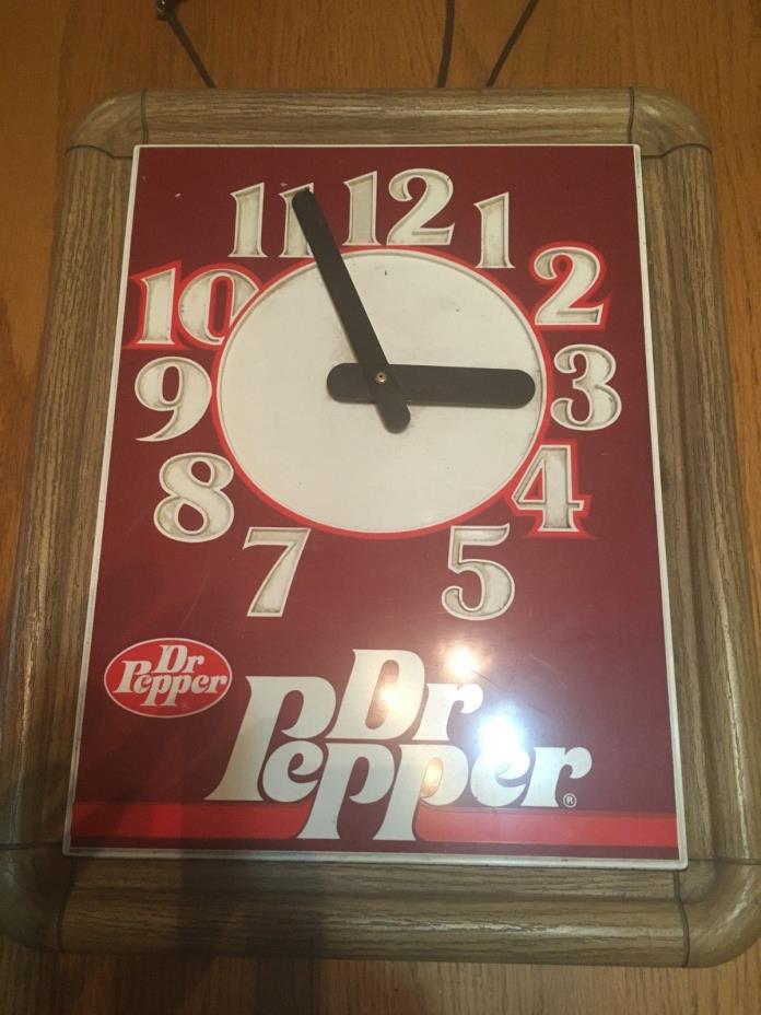 DR PEPPER CLOCK