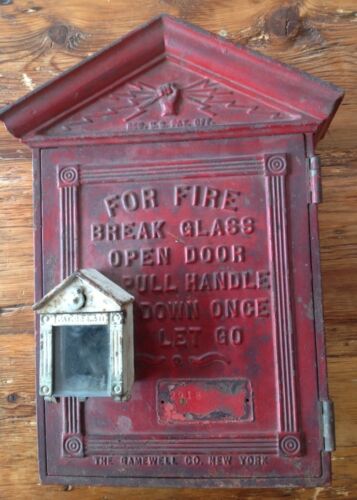 Antique / Vintage GAMEWELL Cast Iron Fire Alarm Call Box