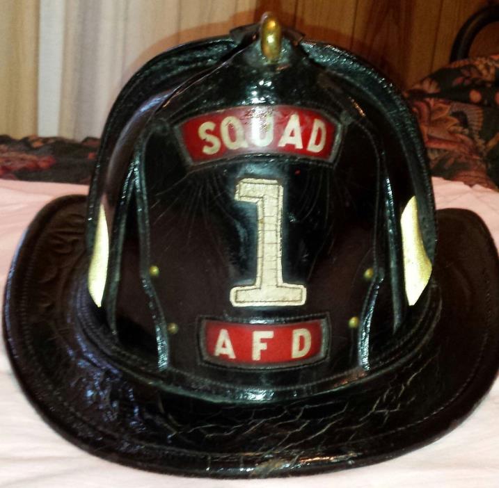 antique Auburn, Maine Fire Department ~ Squad 1 Helmet  ME  Cairns  leather