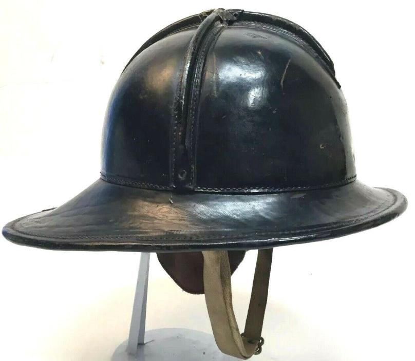 Vintage Cairns & Bros. Black Leather Fireman Helmet - Sz. 7 1/4 W Cushion Lining