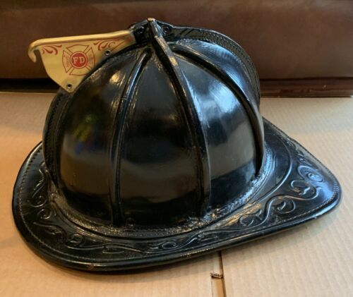 Cairns 5A New Yorker Leather Fire Helmet Size 7-1/2