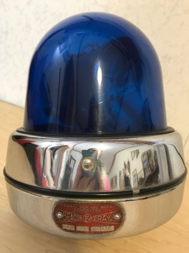 Vintage 1960s Police Patrol Emergency Beacon Ray Blue Bubble Light 17-B Works