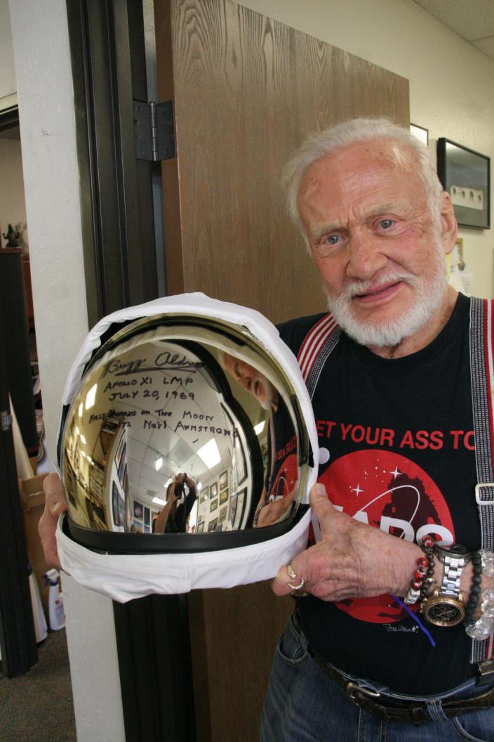 Buzz Aldrin one of a kind signed replica Apollo 11 helmet! Astronaut Gemini 12