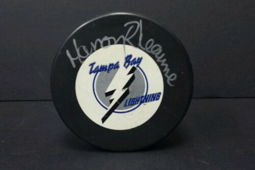 Manon Rheaume signed / auto  Tampa Bay Lightning  hockey puck